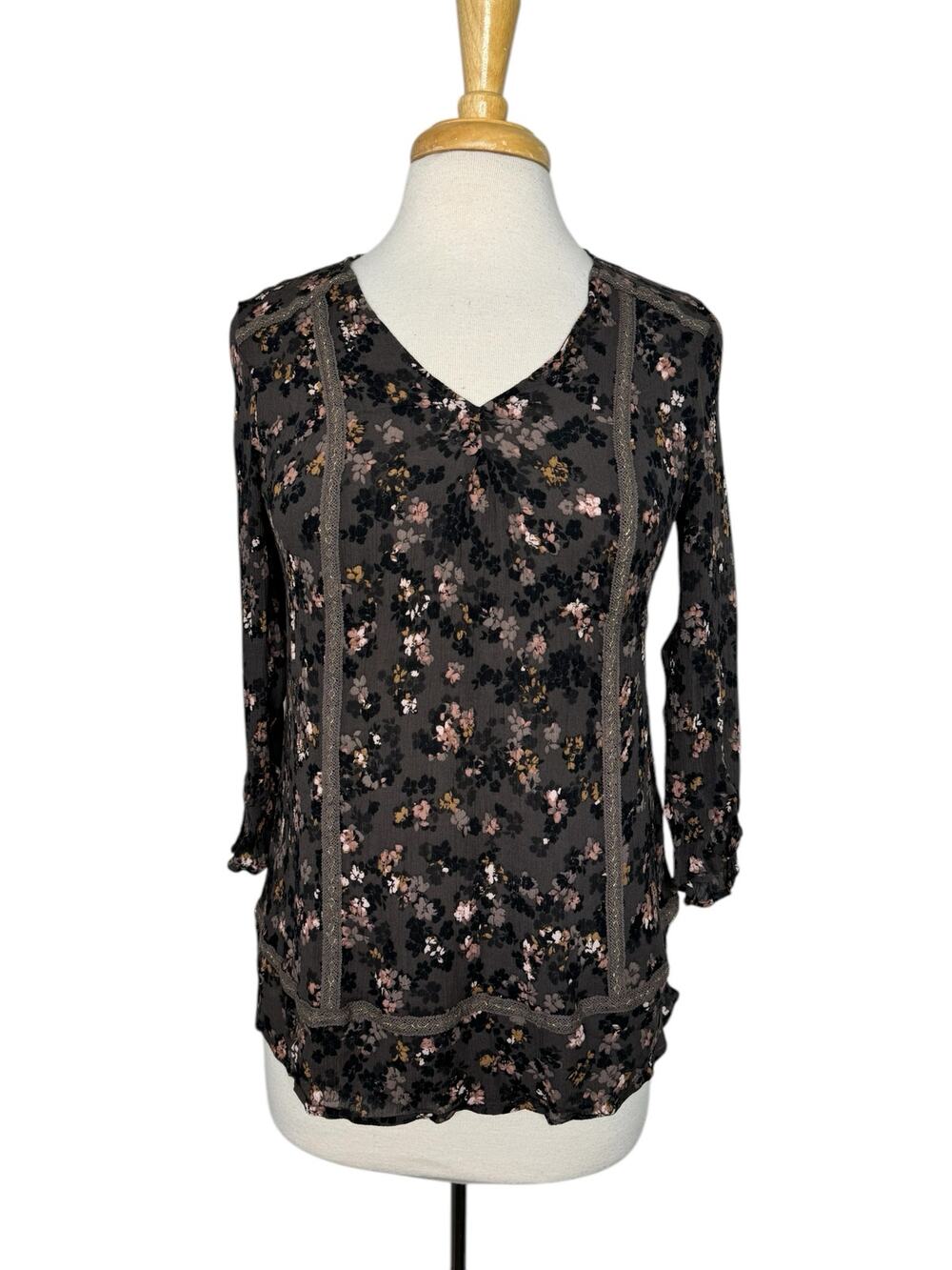 J.JILL Dark Pink Gray Moody Boho Floral Top Sz XS Crochet Metallic Long Sleeve